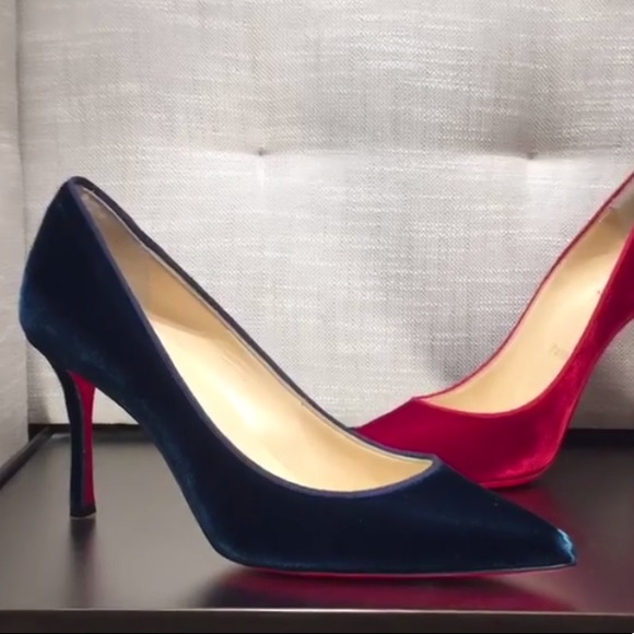 Christian Louboutin Shoes - NEW • Christian Louboutin • Decoltish Pump 37.5
